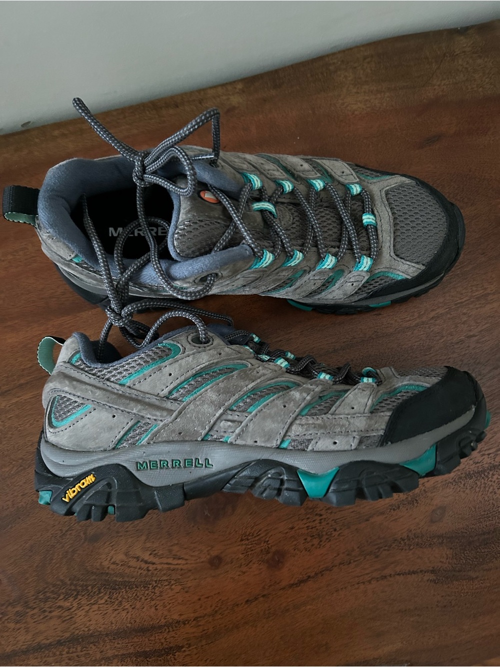 Merrell Moab 2 vent suede EUC hiking shoes